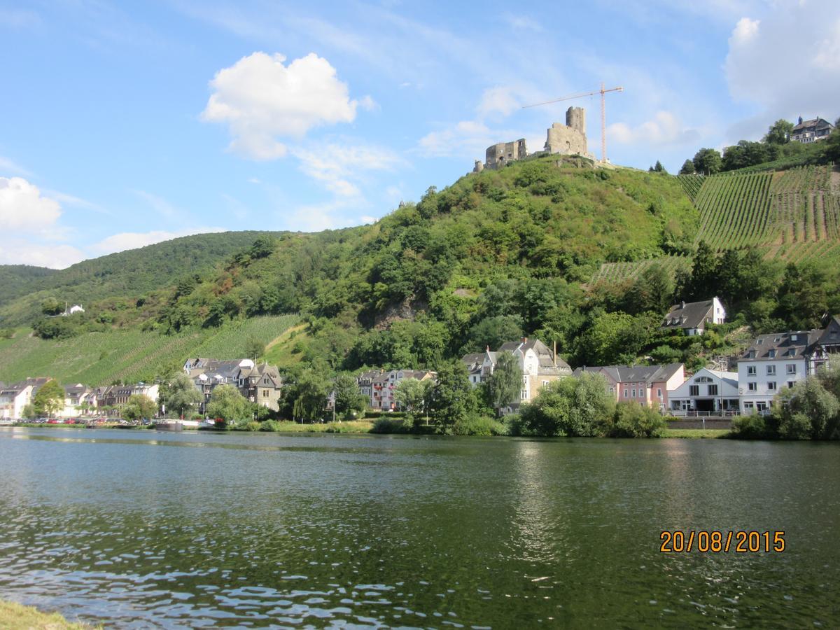 Ferienwohnung "Edeltrud Deluxe Moselblick" Verbandsgemeinde Verbandsgemeinde Bernkastel-Kues Buitenkant foto