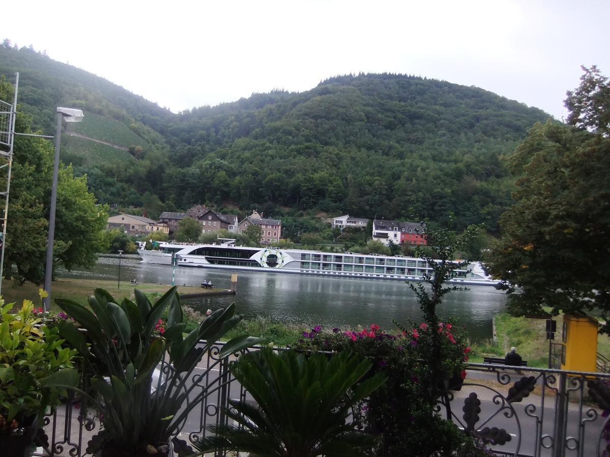Ferienwohnung "Edeltrud Deluxe Moselblick" Verbandsgemeinde Verbandsgemeinde Bernkastel-Kues Buitenkant foto