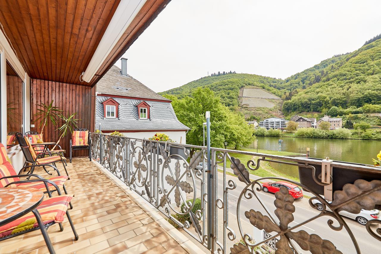 Ferienwohnung "Edeltrud Deluxe Moselblick" Verbandsgemeinde Verbandsgemeinde Bernkastel-Kues Buitenkant foto
