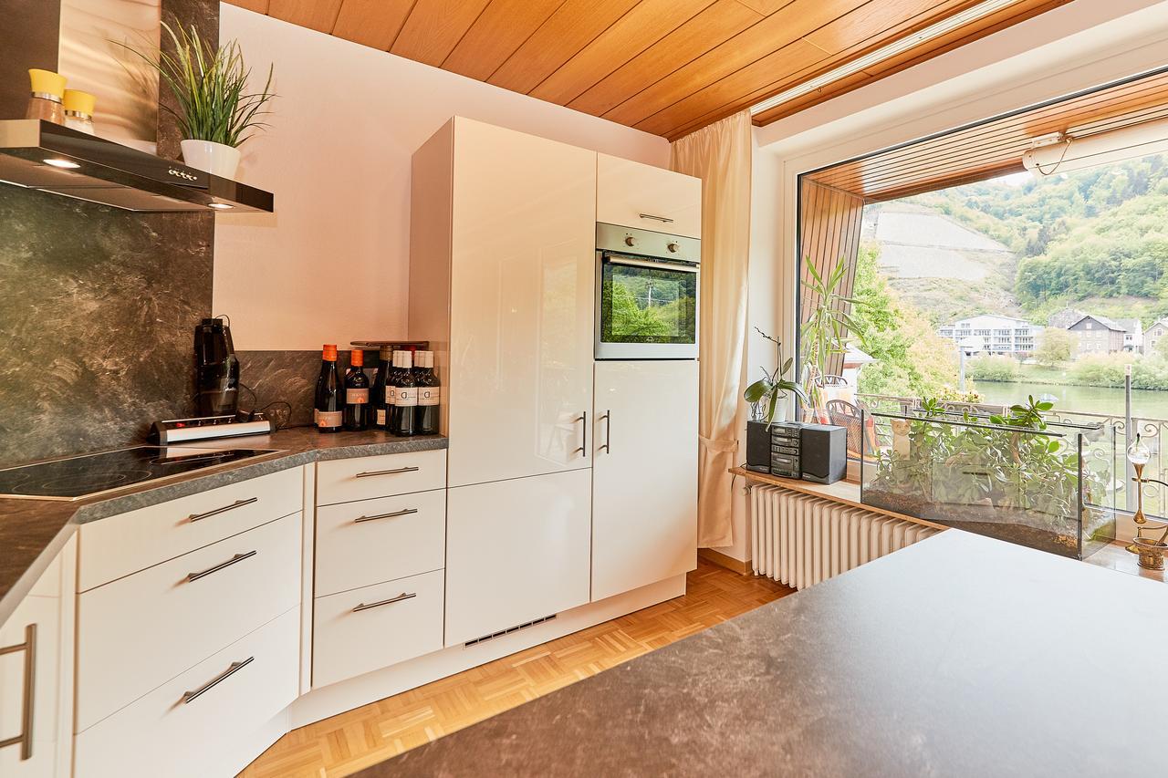 Ferienwohnung "Edeltrud Deluxe Moselblick" Verbandsgemeinde Verbandsgemeinde Bernkastel-Kues Buitenkant foto