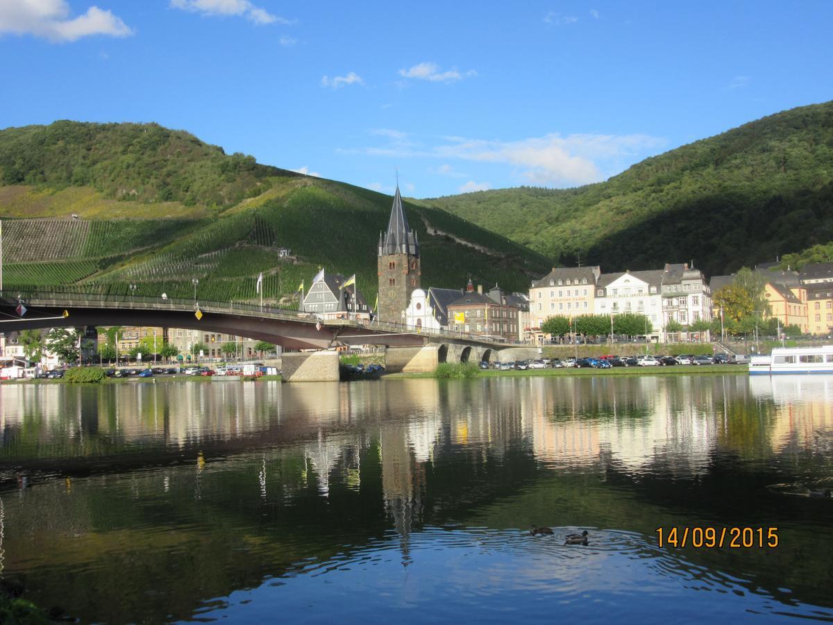 Ferienwohnung "Edeltrud Deluxe Moselblick" Verbandsgemeinde Verbandsgemeinde Bernkastel-Kues Buitenkant foto